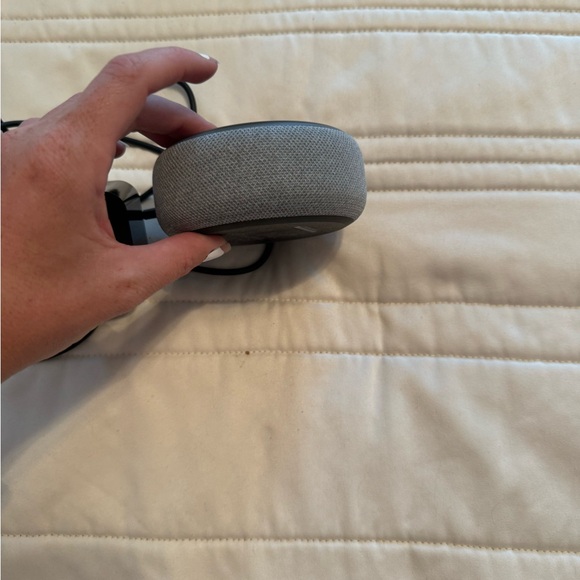 Amazon Alexa - Picture 3 of 3